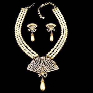 Heidi Daus Gold and Cream Fan Necklace Set